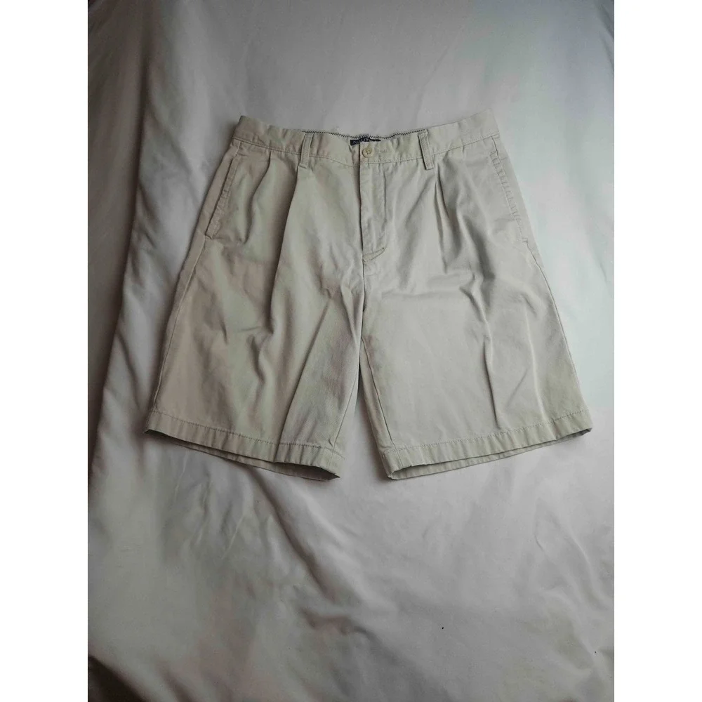 Nautica Shorts Mens Size 33 Khaki Pleated Front Cotton Twill Casual Beach Chino